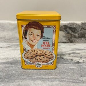 Vintage Food Tin Can 6 1/4" HIGH NESTLE CHOCOLATE  TOLL HOUSE COOKIES